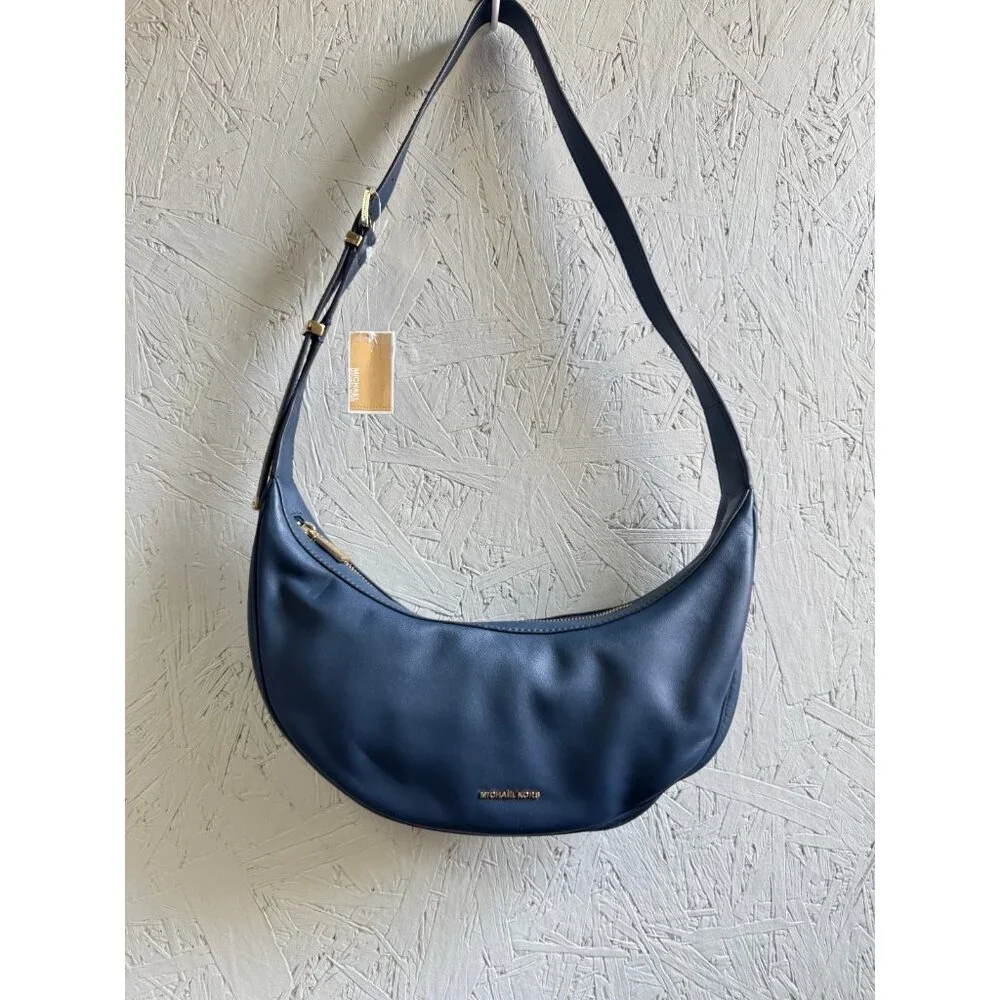 MICHAEL KORS Avra leather crescent sling shoulder bag- Navy